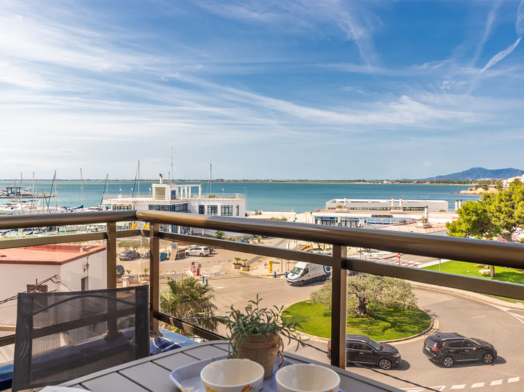 Foto van exterieur van Appartement L'Ampollain de winter