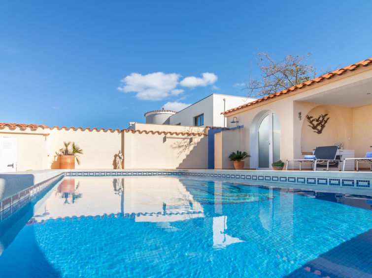 Foto van exterieur van Vakantiehuis Empuriabrava