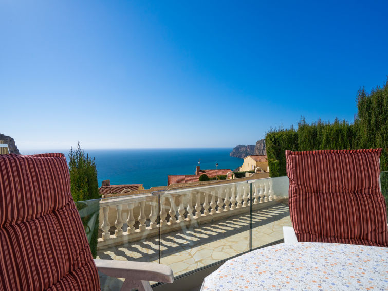 Foto van exterieur van Vakantiehuis Benitachellin de winter