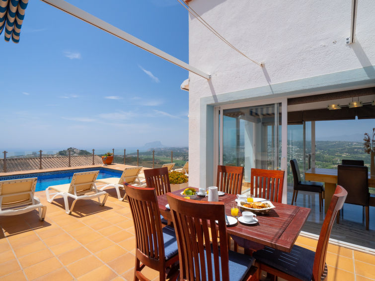 Luxe Vakantiehuis Stuttgart in Moraira met Adembenemend Uitz... | Out! Vakantiehuizen