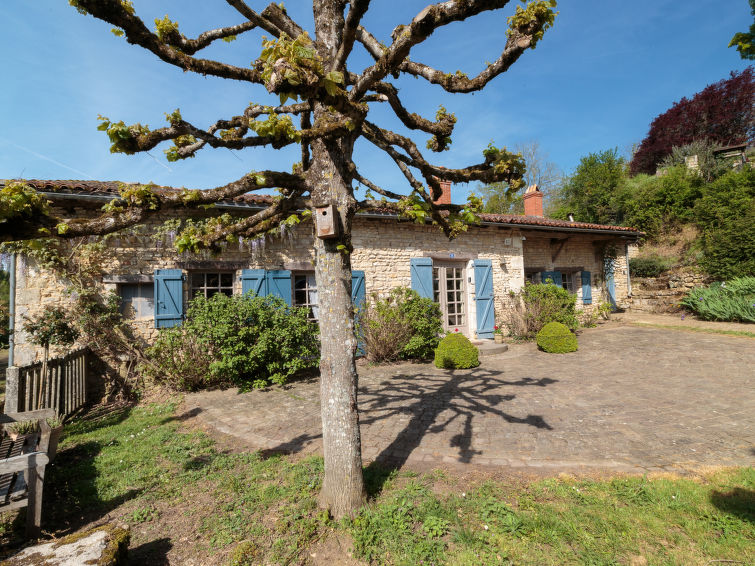 Foto van exterieur van Vakantiehuis Civray
