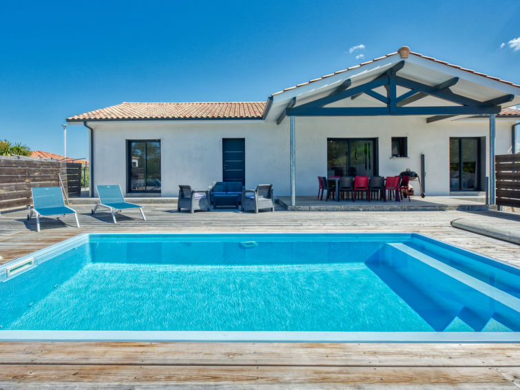 Moderne Villa 'Les Alyzs' in Gironde, Perfect voor Gezinnen | Out! Vakantiehuizen