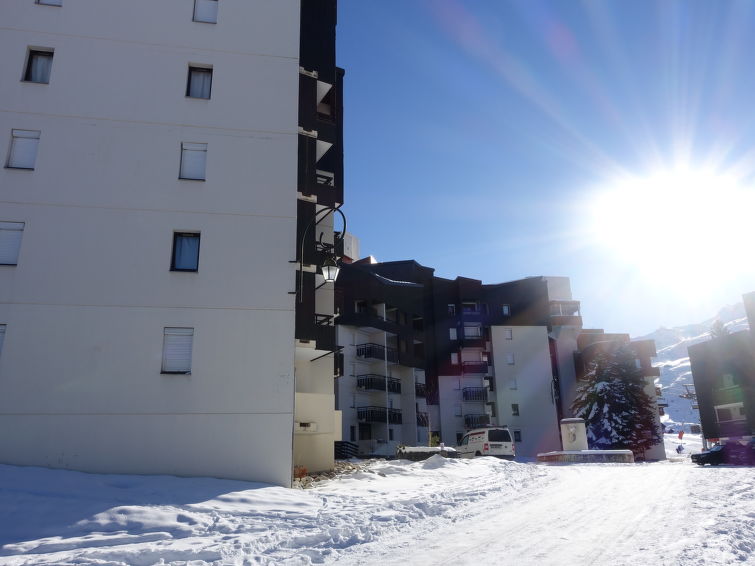 Foto van exterieur van Appartement Les Menuiresin de winter