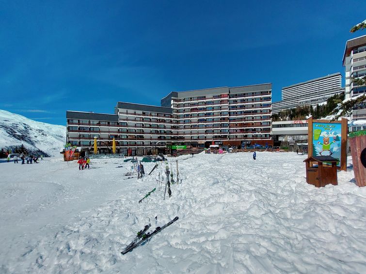 Gezellige Studio in Les Menuires met Uitzicht op de Bergen | Out! Vakantiehuizen