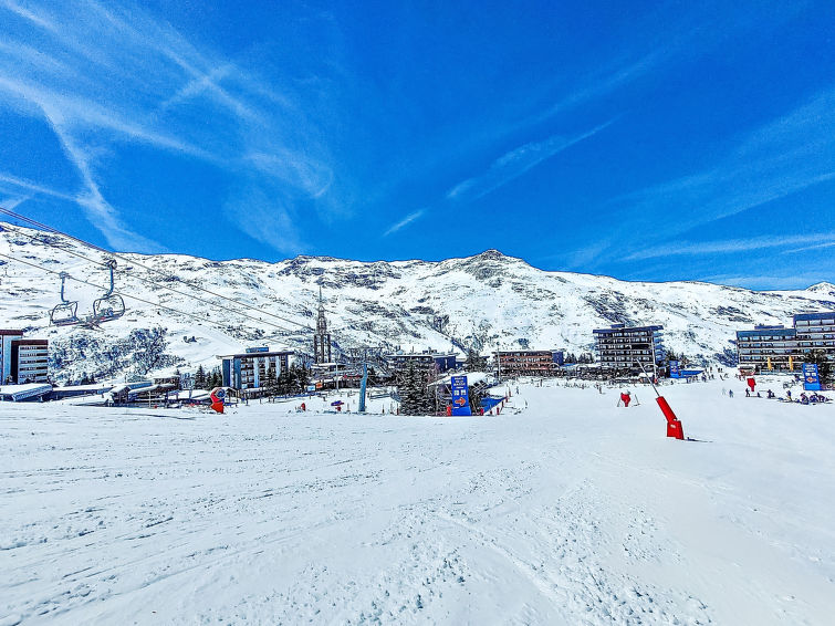 Foto van omgeving van Vakantiehuis Les Menuiresin de winter