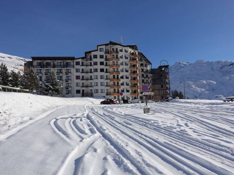 Foto van exterieur van Appartement Les Menuiresin de winter