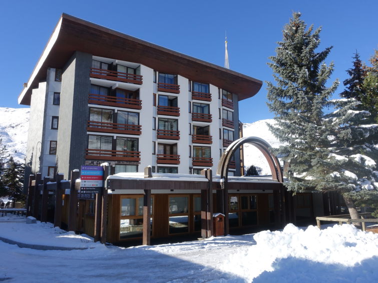 Foto van exterieur van Appartement Les Menuiresin de winter