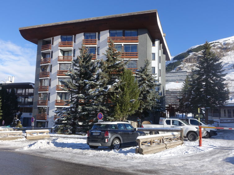 Foto van exterieur van Appartement Les Menuiresin de winter