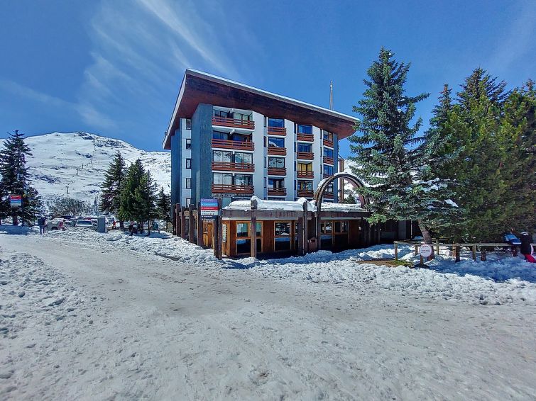 Foto van exterieur van Appartement Les Menuiresin de winter