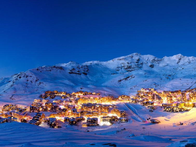 Foto van omgeving van Vakantiehuis Val Thorensin de winter
