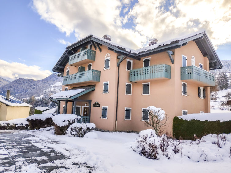Foto van exterieur van Appartement Saint Gervaisin de winter