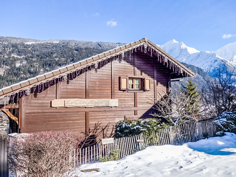 Foto van exterieur van Vakantiehuis Saint Gervaisin de winter