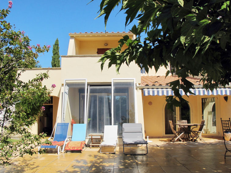 Foto van exterieur van Vakantiehuis Vinsobres