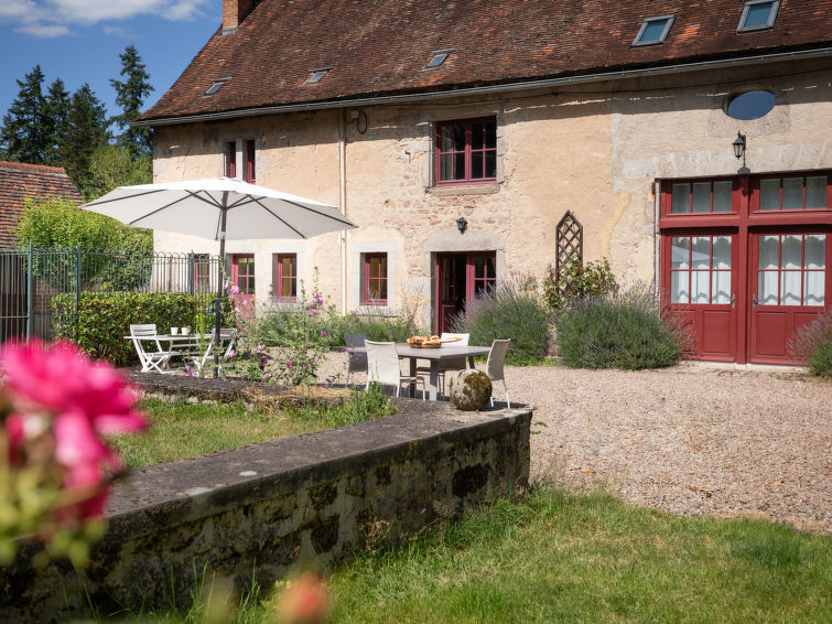 Foto van exterieur van Vakantiehuis Etang sur Arroux