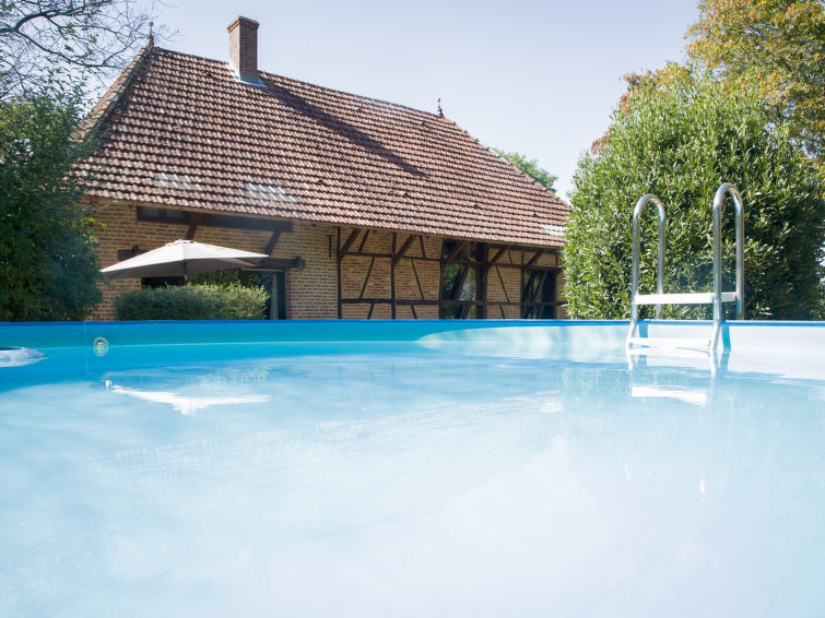 Foto van exterieur van Vakantiehuis La Chapelle-Saint-Sauveur
