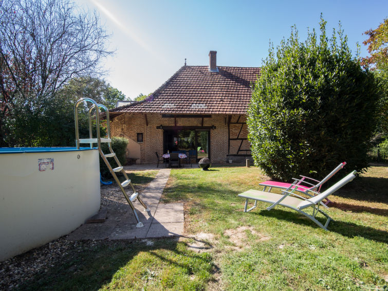 Foto van exterieur van Vakantiehuis La Chapelle-Saint-Sauveur