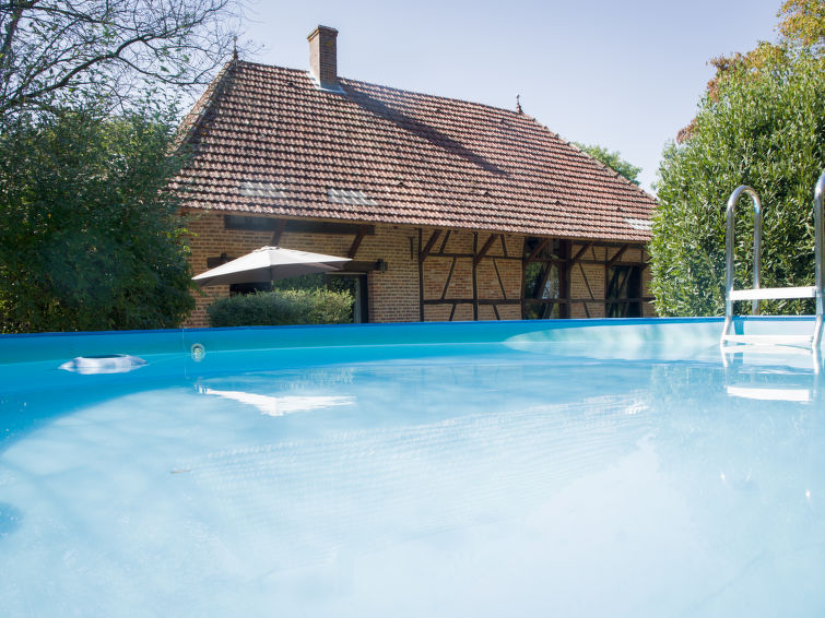 Foto van exterieur van Vakantiehuis La Chapelle-Saint-Sauveur