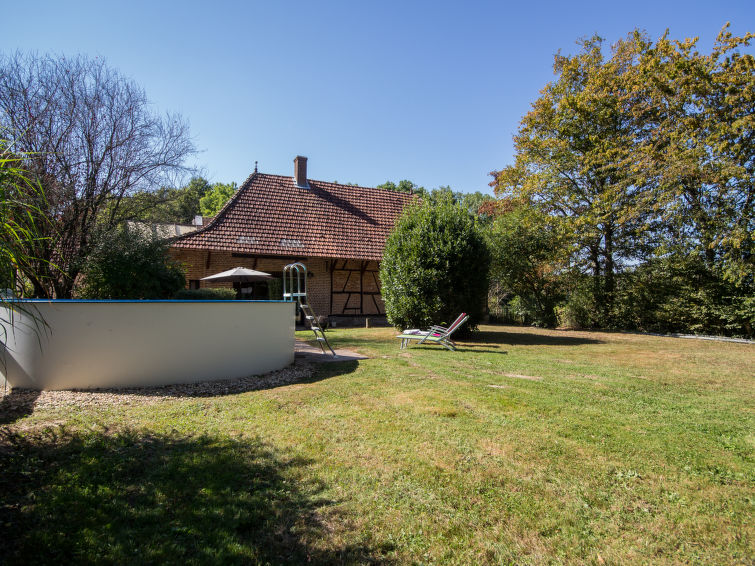 Foto van exterieur van Vakantiehuis La Chapelle-Saint-Sauveur