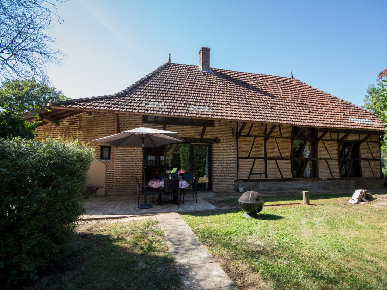 Foto van exterieur van Vakantiehuis La Chapelle-Saint-Sauveur