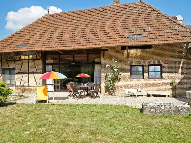 Foto van exterieur van Vakantiehuis La Chapelle-Saint-Sauveur