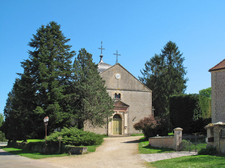 Foto van omgeving van Vakantiehuis La Chapelle-Saint-Sauveur