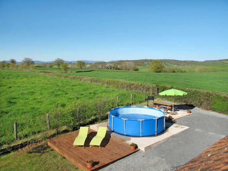 Foto van exterieur van Vakantiehuis Ternant