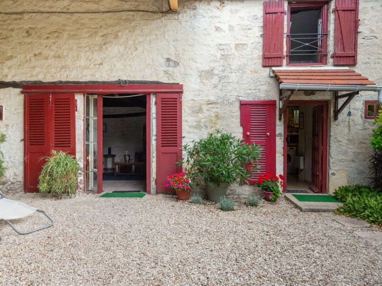 Foto van exterieur van Vakantiehuis Tanlay