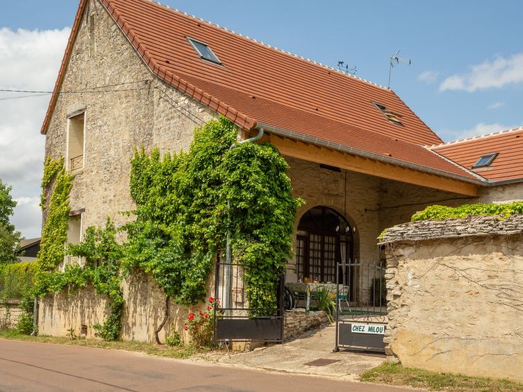 Foto van exterieur van Vakantiehuis Tanlay