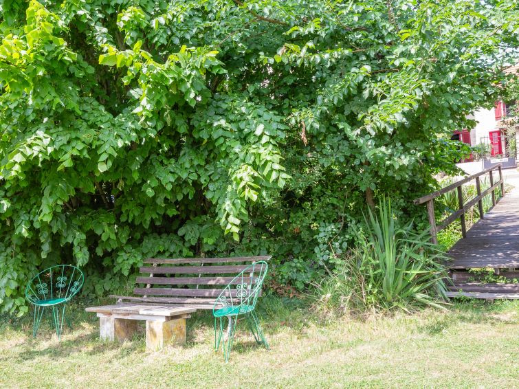Foto van exterieur van Vakantiehuis Tanlay