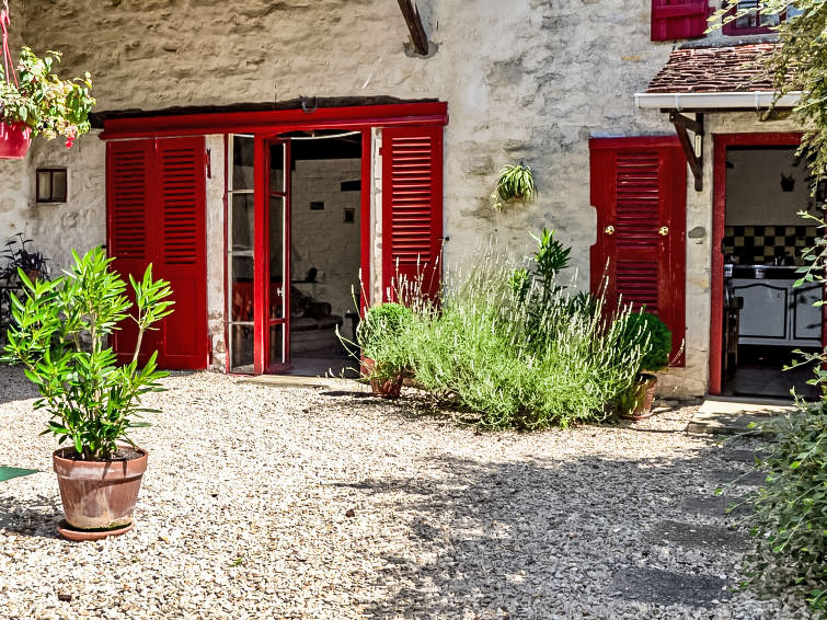 Foto van exterieur van Vakantiehuis Tanlay