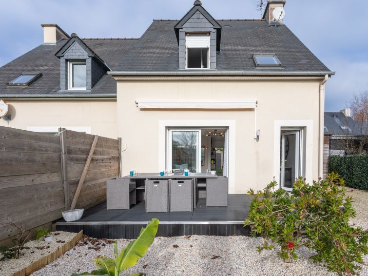 Foto van exterieur van Vakantiehuis Dinardin de winter