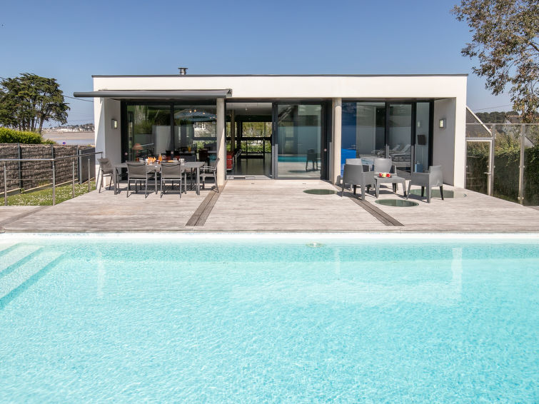 Foto van exterieur van Vakantiehuis Locquirec