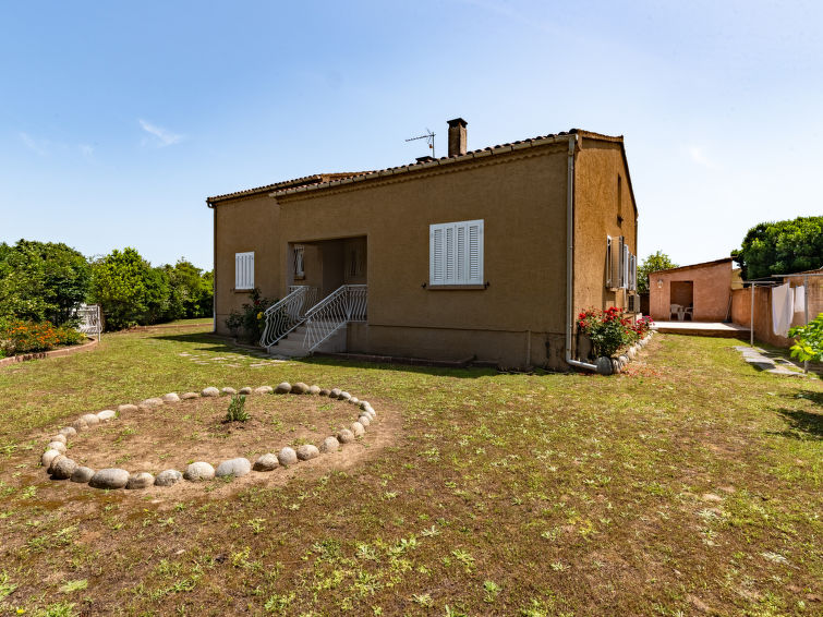 Foto van exterieur van Vakantiehuis Ghisonaccia