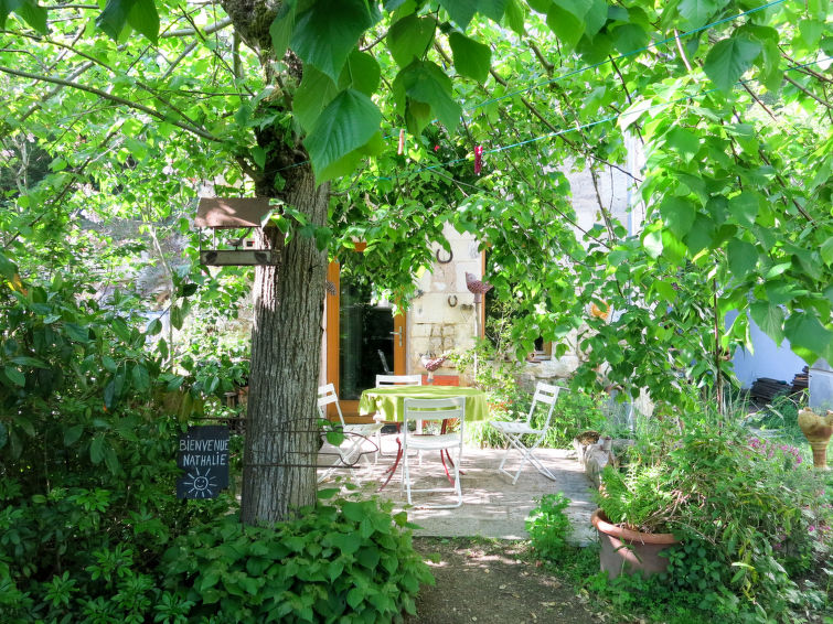 Foto van exterieur van Vakantiehuis Chissay-en-Touraine