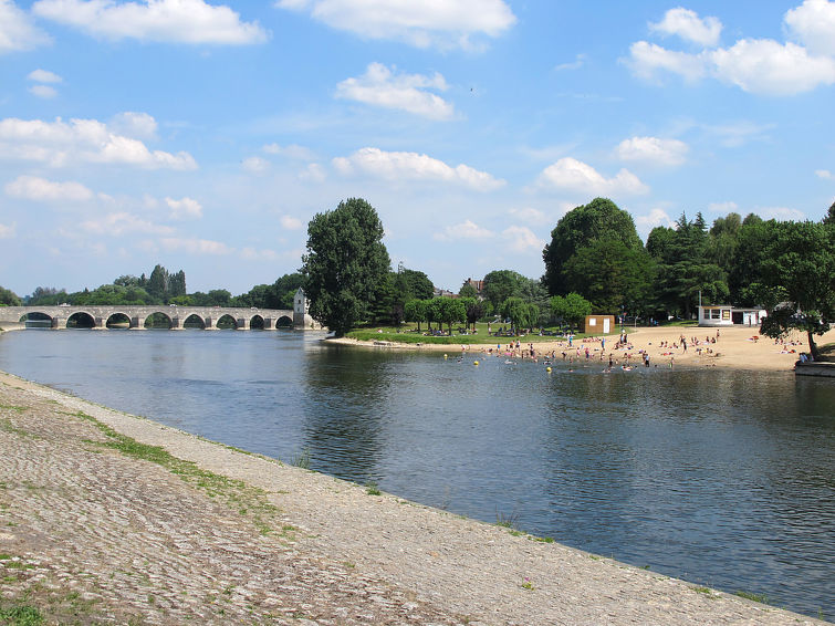 Foto van omgeving van Vakantiehuis Chissay-en-Touraine