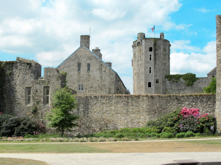 Foto van omgeving van Vakantiehuis Le Mesnil