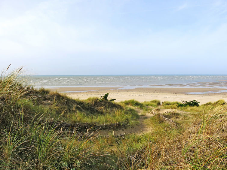 Foto van omgeving van Vakantiehuis Créances Foto van omgeving van Vakantiehuis Créances