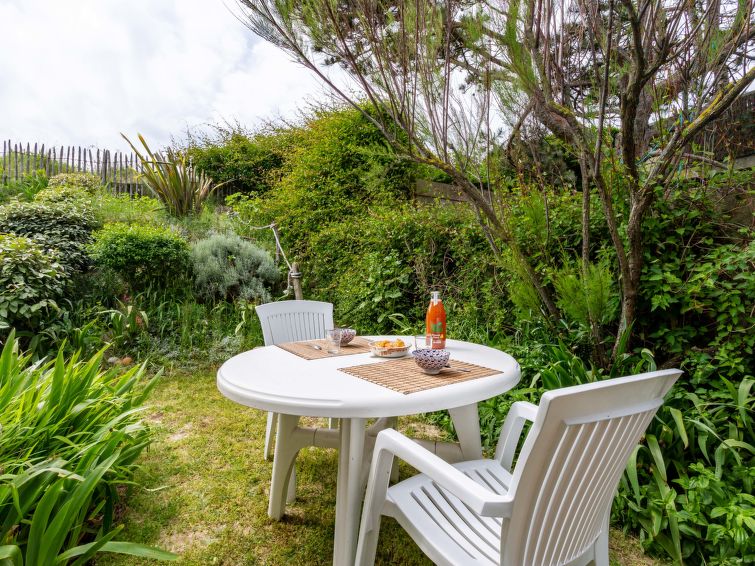 Foto van exterieur van Vakantiehuis Surville