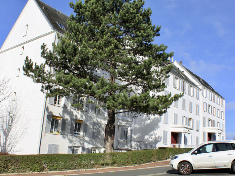 Foto van exterieur van Appartement Deauville-Trouvillein de winter