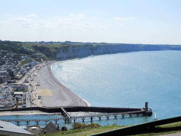 Foto van omgeving van Vakantiehuis St-Pierre-en-Port Foto van omgeving van Vakantiehuis St-Pierre-en-Port