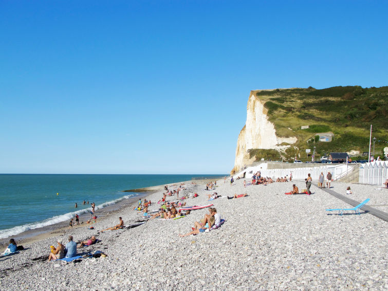 Foto van omgeving van Vakantiehuis St-Pierre-en-Port Foto van omgeving van Vakantiehuis St-Pierre-en-Port