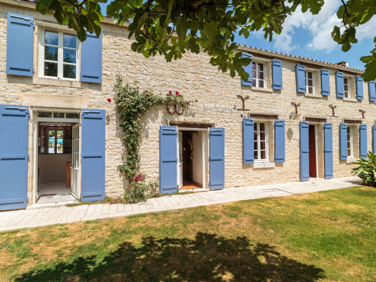 Foto van exterieur van Vakantiehuis Mauze sur le Mignon
