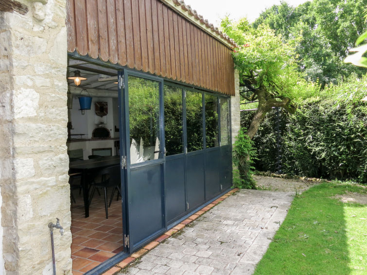 Foto van exterieur van Vakantiehuis Mauze sur le Mignon