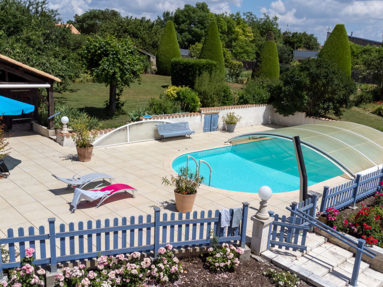 Foto van exterieur van Vakantiehuis Mauze sur le Mignon