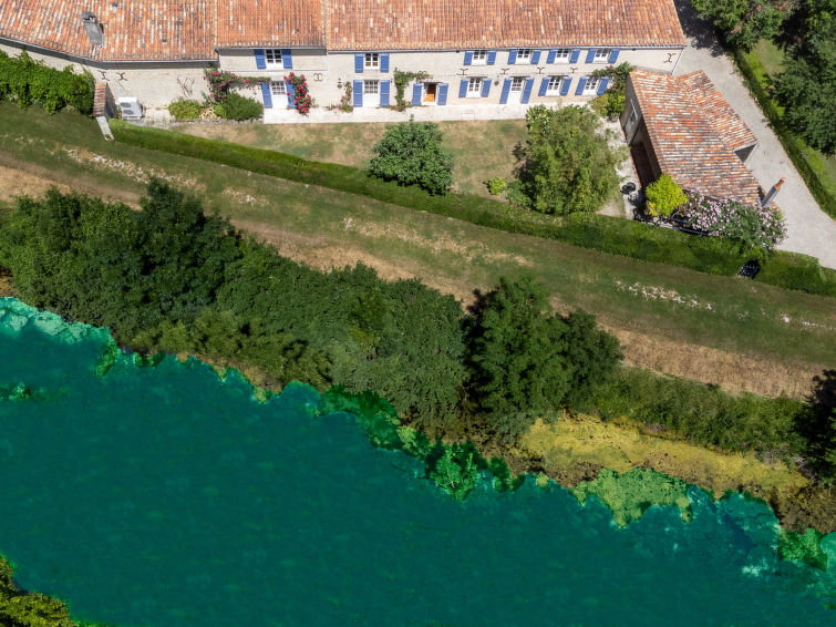 Foto van exterieur van Vakantiehuis Mauze sur le Mignon
