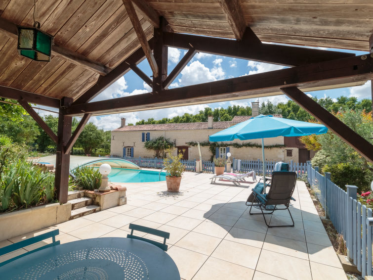 Foto van exterieur van Vakantiehuis Mauze sur le Mignon