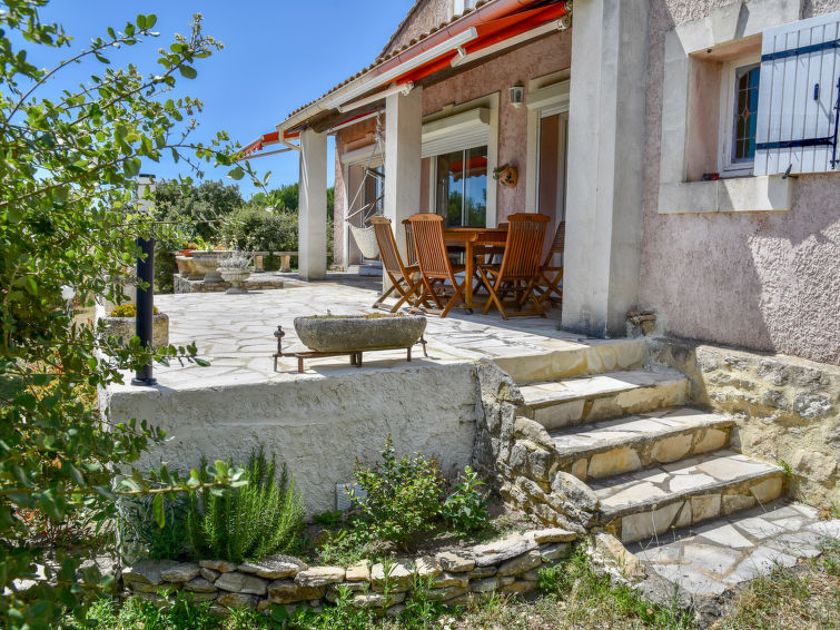 Foto van exterieur van Vakantiehuis L'isle sur la Sorgue