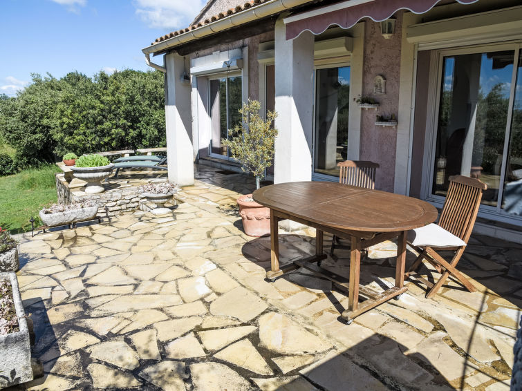 Foto van exterieur van Vakantiehuis L'isle sur la Sorgue