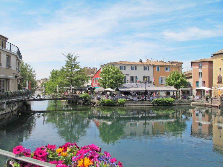 Foto van omgeving van Vakantiehuis L'isle sur la Sorgue