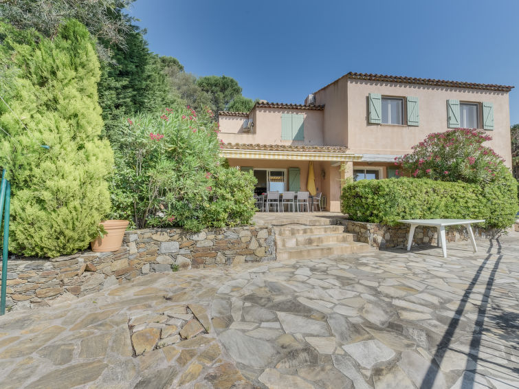 Foto van exterieur van Vakantiehuis Grimaud